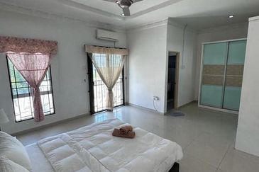 Taman Lapangan Hartamas Botani