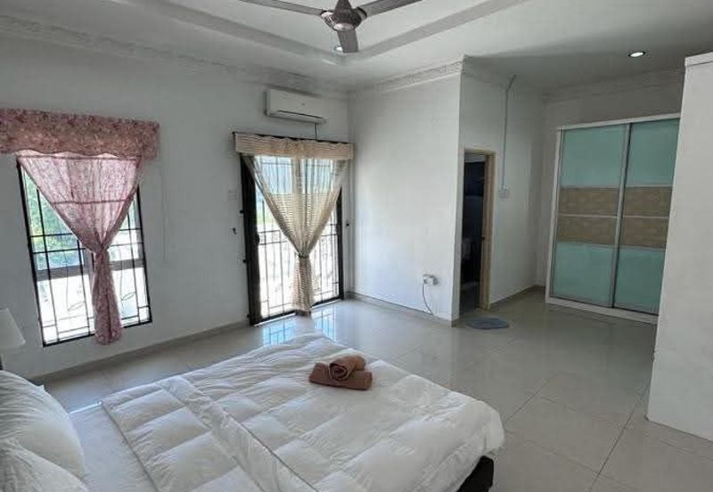 Taman Lapangan Hartamas Botani