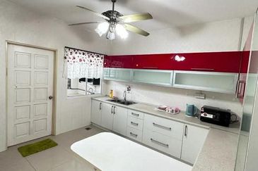 Taman Lapangan Hartamas Botani