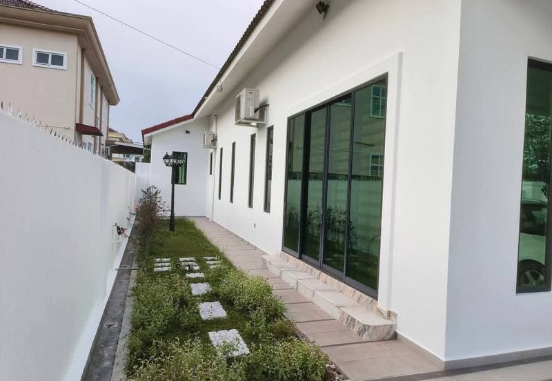 Jelapang Single Storey Bungalow House For Sale Ipoh Perak 