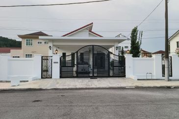 Jelapang Single Storey Bungalow House For Sale Ipoh Perak 