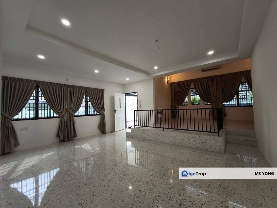 Pasir Puteh Double Storey Semi Detached House For Sale Ipoh Perak , Melaka, Melaka Tengah