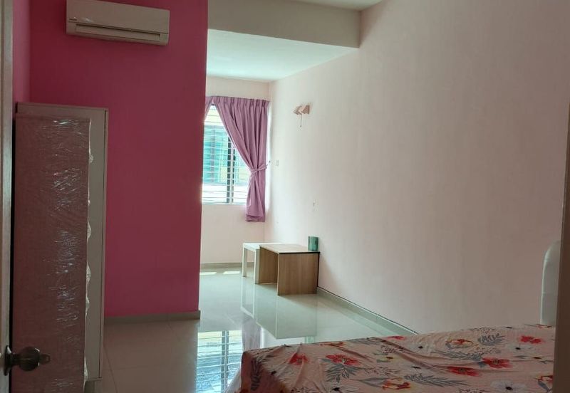 Taman Lapangan Hartamas Botani