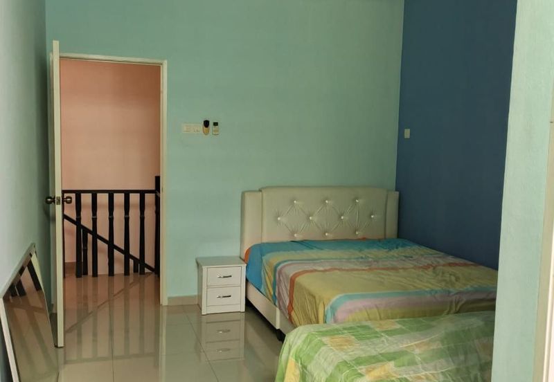 Taman Lapangan Hartamas Botani