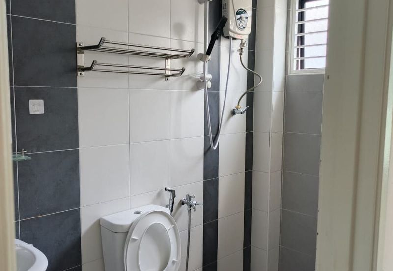 Taman Lapangan Hartamas Botani