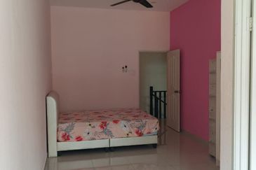 Taman Lapangan Hartamas Botani