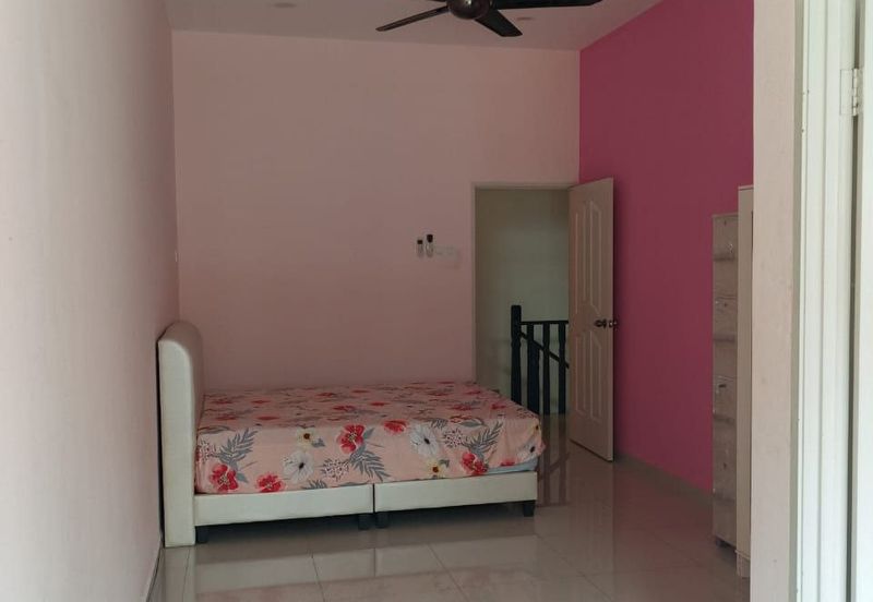 Taman Lapangan Hartamas Botani