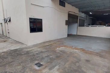 Pengkalan 1.5 Storey Semi Detached Factory For Rent Ipoh Perak 