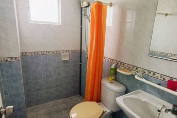 KONDOMINIUM DAMAIPURI