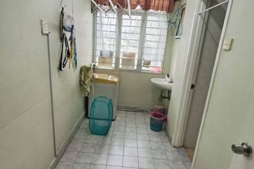 KONDOMINIUM DAMAIPURI