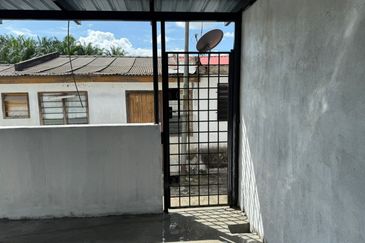 Batu Gajah Bemban Single Storey Terraced House For Rent Perak