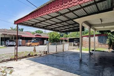Batu Gajah Single Storey Semi Detached House For Sale Perak 