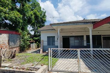 Batu Gajah Single Storey Semi Detached House For Sale Perak 