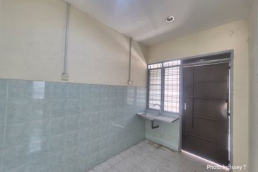 Batu Gajah Single Storey Semi Detached House For Rent Perak 