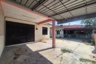 Batu Gajah Single Storey Semi Detached House For Rent Perak 