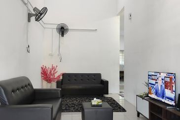 DESA LAHAT SRI -WANG