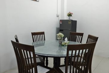 DESA LAHAT SRI -WANG