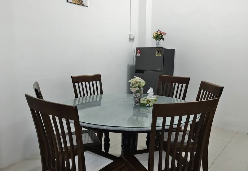 DESA LAHAT SRI -WANG