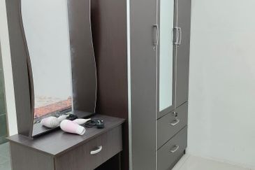 DESA LAHAT SRI -WANG