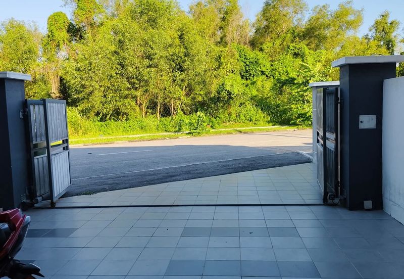 DESA LAHAT SRI -WANG