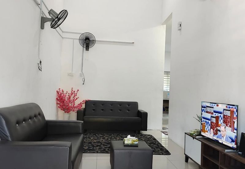 DESA LAHAT SRI -WANG