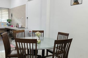 DESA LAHAT SRI -WANG