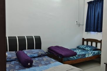 DESA LAHAT SRI -WANG