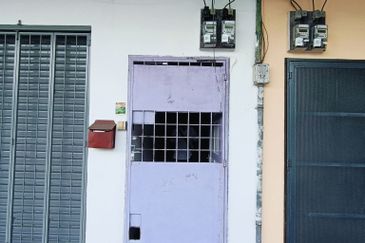 Menglembu Rasi Jaya First Floor Shop Lot For Rent Ipoh Perak 