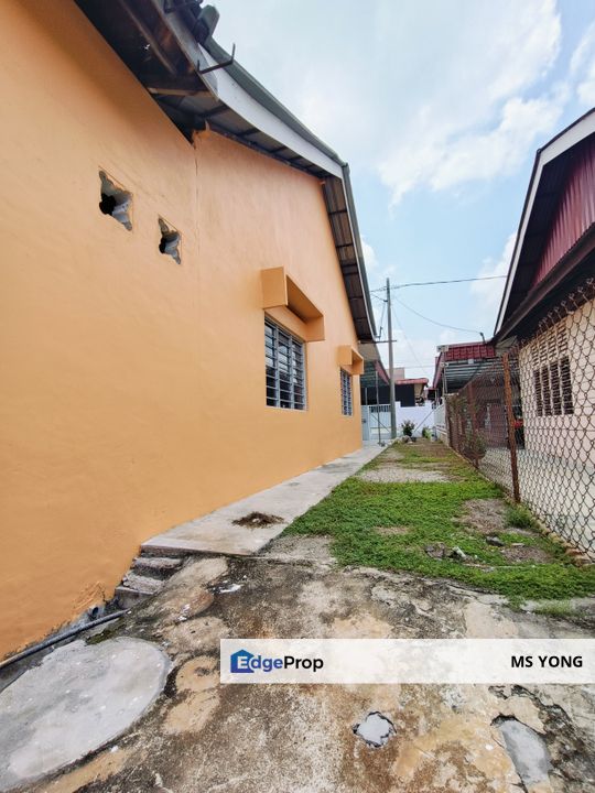 Batu Gajah Single Storey Bungalow House For Rent Pusing Perak, Perak, Kinta