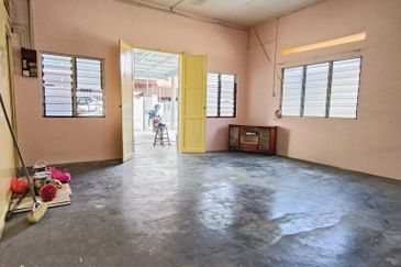 Batu Gajah Pusing Single Storey Bungalow House For Rent Perak 