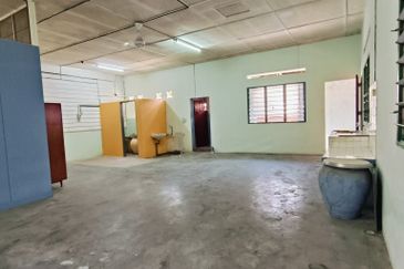 Batu Gajah Pusing Single Storey Bungalow House For Rent Perak 