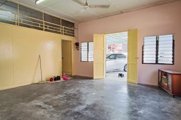 Batu Gajah Pusing Single Storey Bungalow House For Rent Perak 
