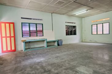 Batu Gajah Pusing Single Storey Bungalow House For Rent Perak 