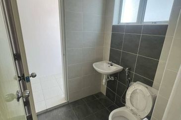 Batu Gajah Pusing Double Storey Terraced House For Rent Perak 