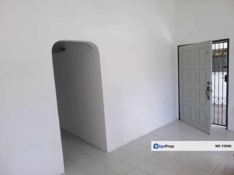 Menglembu Falim Taman Mas Single Storey Terraced House For Rent Ipoh Perak , Perak, Kinta