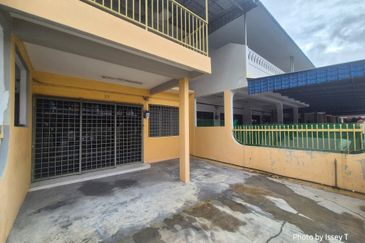 TAMAN BANDAR BARU MENGLEMBU