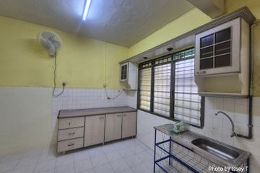 TAMAN BANDAR BARU MENGLEMBU