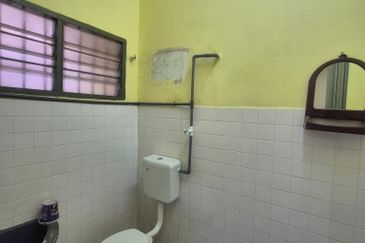 TAMAN BANDAR BARU MENGLEMBU