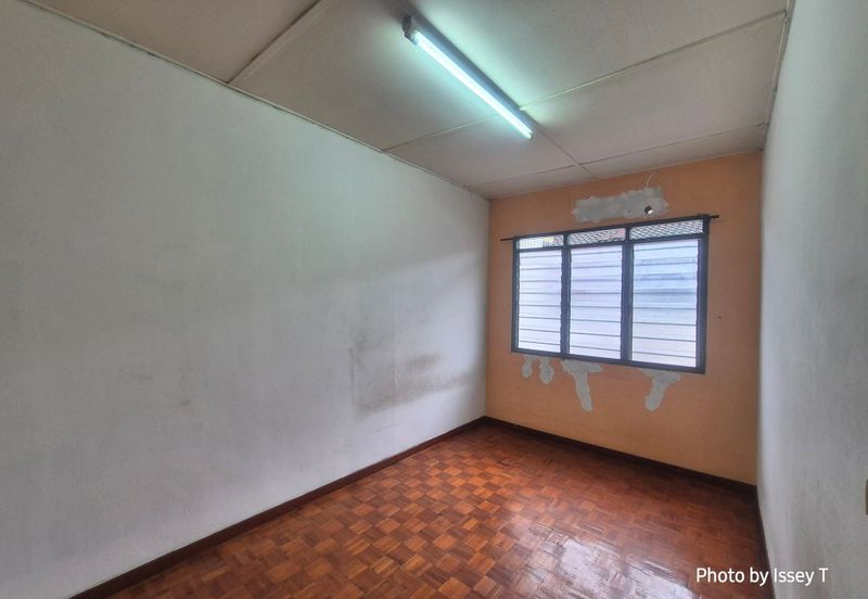 TAMAN BANDAR BARU MENGLEMBU