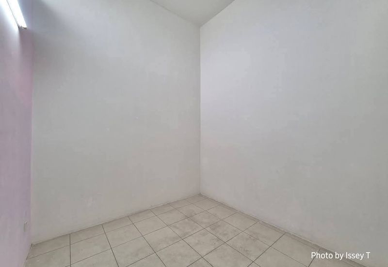 DESA LAHAT SRI -WANG