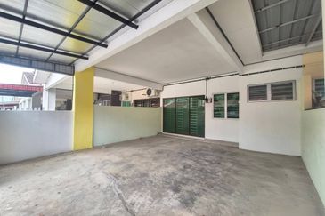 DESA LAHAT SRI -WANG