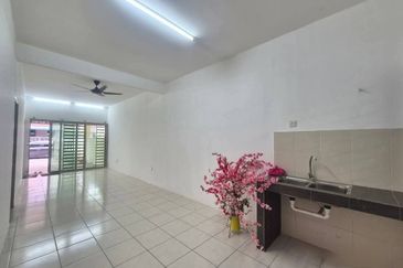 DESA LAHAT SRI -WANG