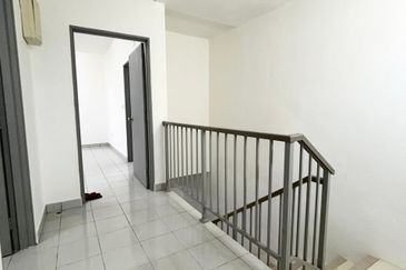 Kampar Double Storey Terraced House For Rent Perak 