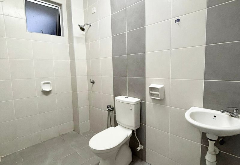 Kampar Double Storey Terraced House For Rent Perak 