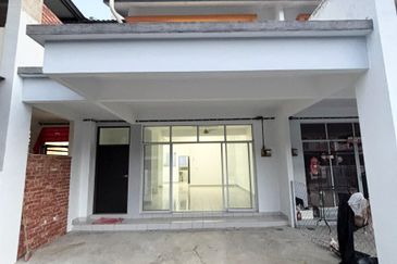 Kampar Double Storey Terraced House For Rent Perak 