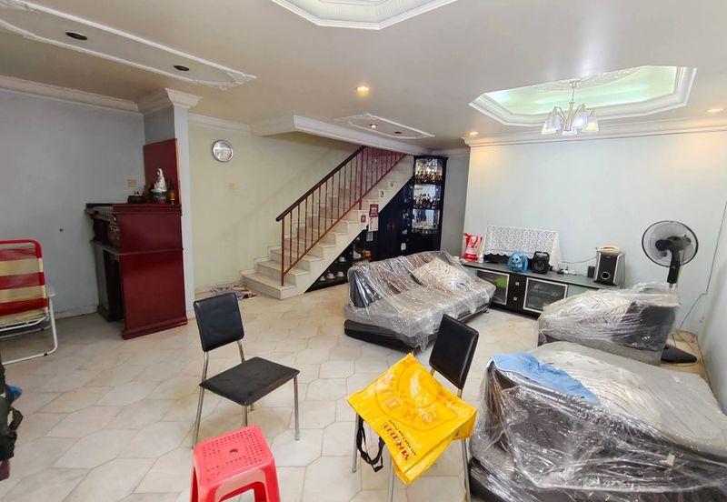 Pengkalan Station 18 Double Storey Terraced House For Sale Ipoh Perak 