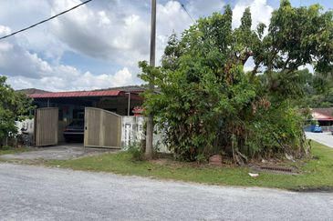 Batu Gajah Taman Sri Wangsa Single Storey Corner House For Sale 