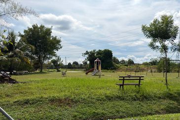 Batu Gajah Taman Sri Wangsa Single Storey Corner House For Sale 