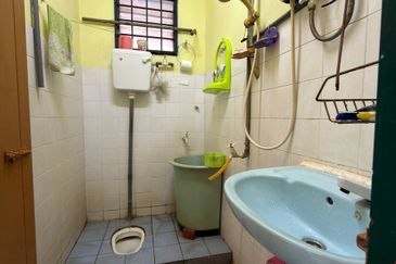Batu Gajah Taman Sri Wangsa Single Storey Corner House For Sale 