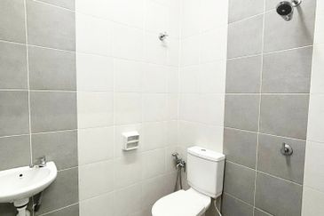 Kampar Double Storey Terraced House For Rent Perak 